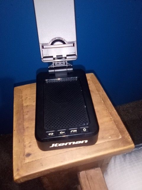 Jieman Phone Stand With Bluetooth Speaker