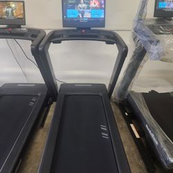 Nordictrack Commercial 2450
Treadmill 2025 model - 22x60 belt - 1600$