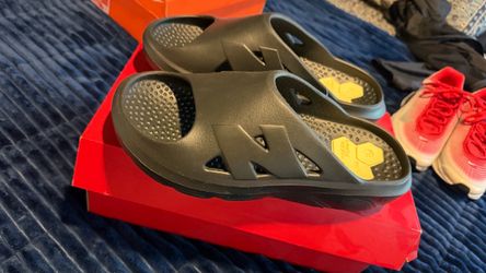 New Balance Fresh Foam RCVRY Recovery Slides – Black – Men’s Size 12 – Box Included