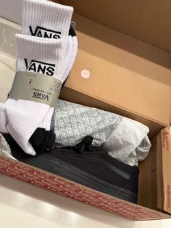Vans Black Low-Top Sneakers (9)