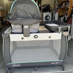 Graco Pack&Play Travel Dome Deluxe Play Yard