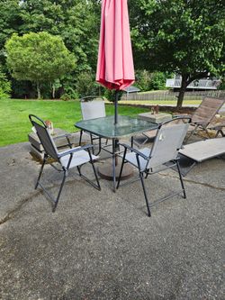 Patio table/3 chairs