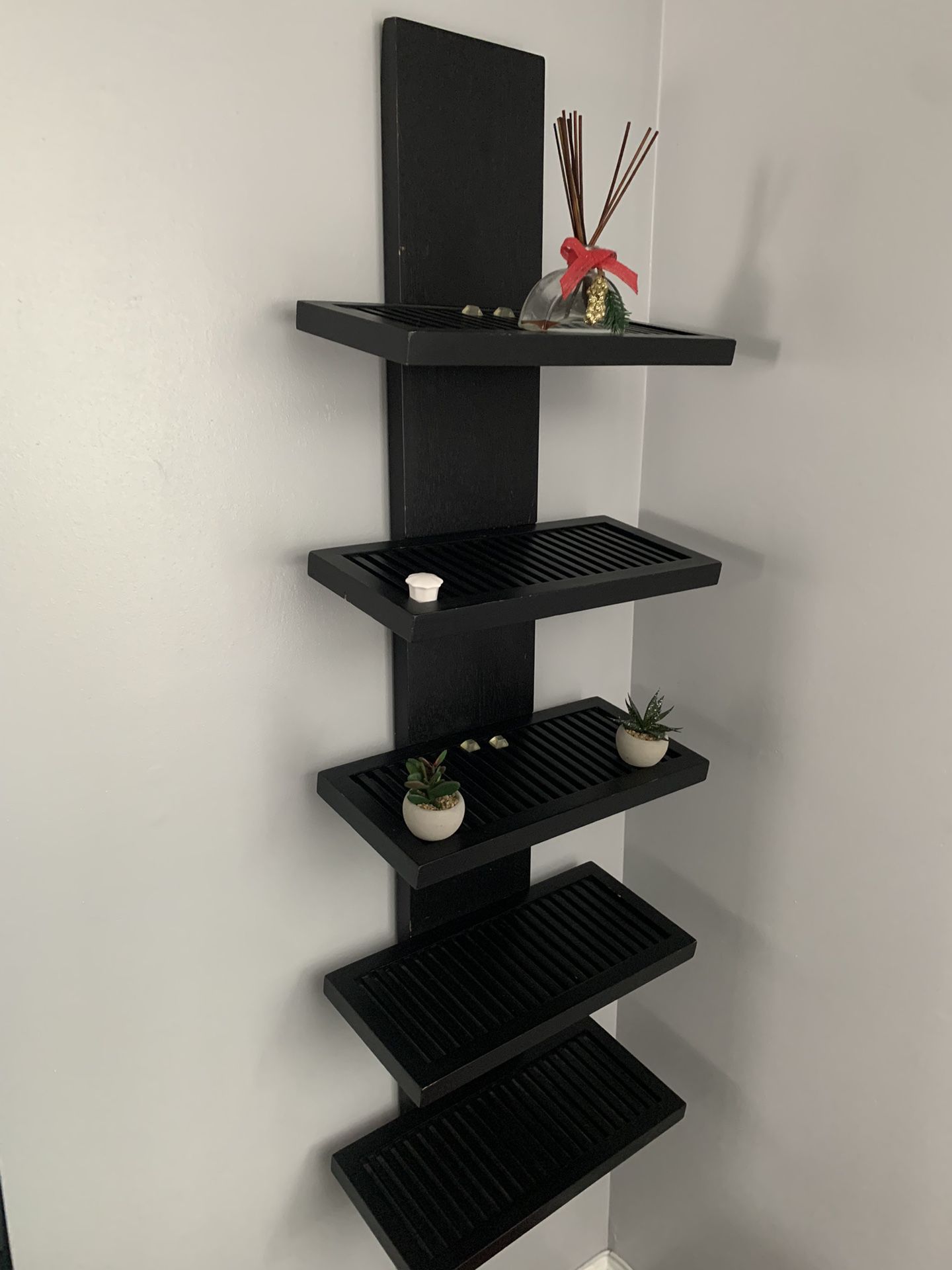 Black 5 Tier Shelf Leaning Wall Shelf