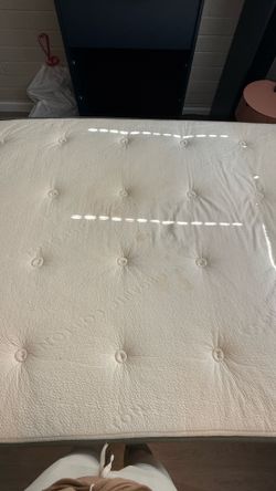 Avocado Mattress with Pillow Topper OBO - Full size PICK UP ONLY