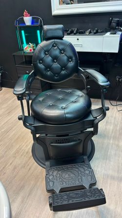 Barbers chair , station & mirror