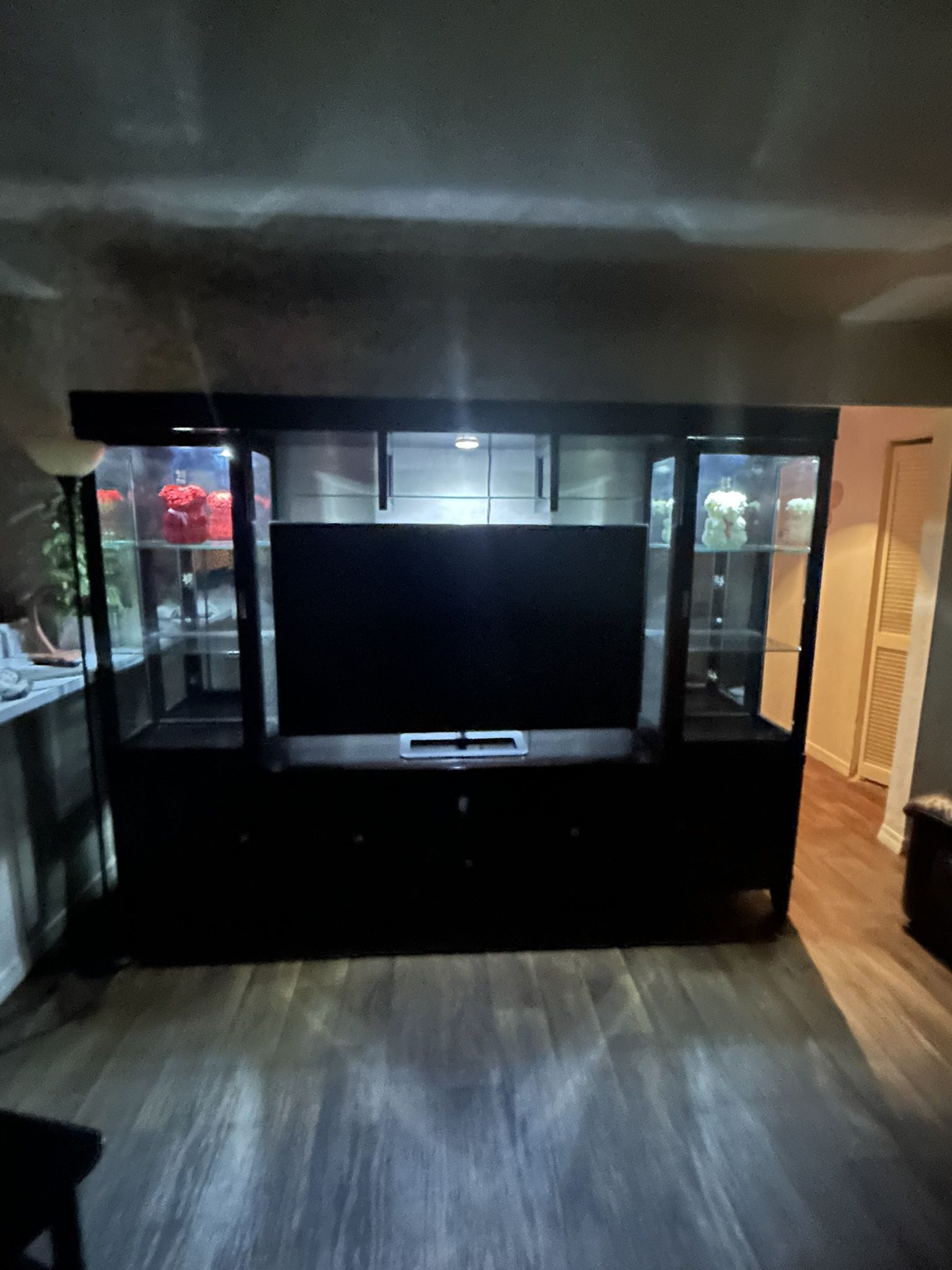 tv division for sale $100