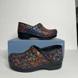 Dansko Women’s Clog Shoes Multicolor Size 38 EU 7.5 US