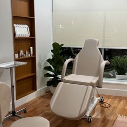 MEDICAL SPA ELECTRIC CHAIR LIKE NEW