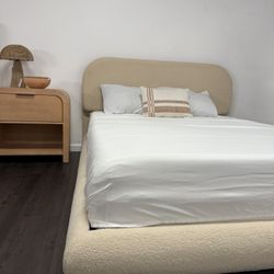 RH Style Minimalist Curved Bed Headboard In Cream White Boucle Frame — Queen / King