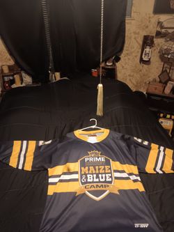 Extra Large No Seems Undone No Rips