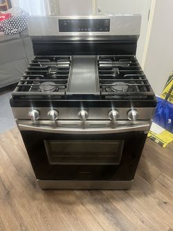 Freestanding Gas Range Samsung