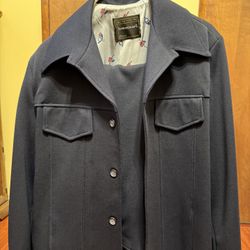 Men’s Leisure  Suit   Size  of Jacket 38” Pants W30  “L32”