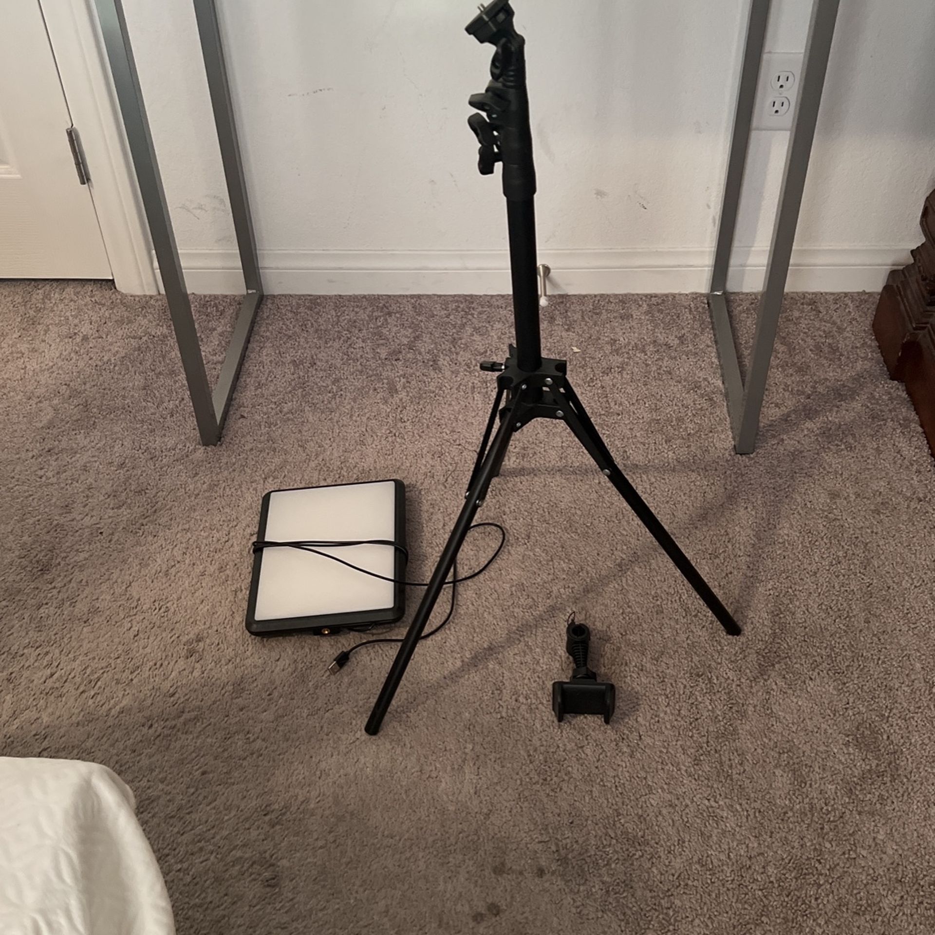 71 Inch Tripod With Light