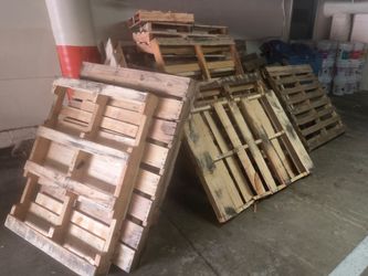 Free - Pallets- 30qty +