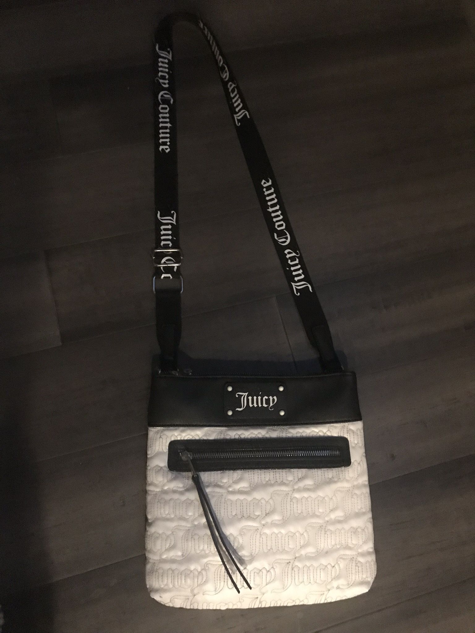 Juicy Couture Crossbody Bag/Purse