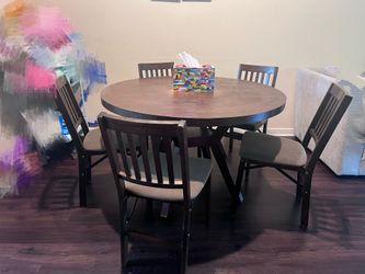 Round Wood Dining Table with 5 Chairs Tabletop diameter: 47 inches (120 cm)