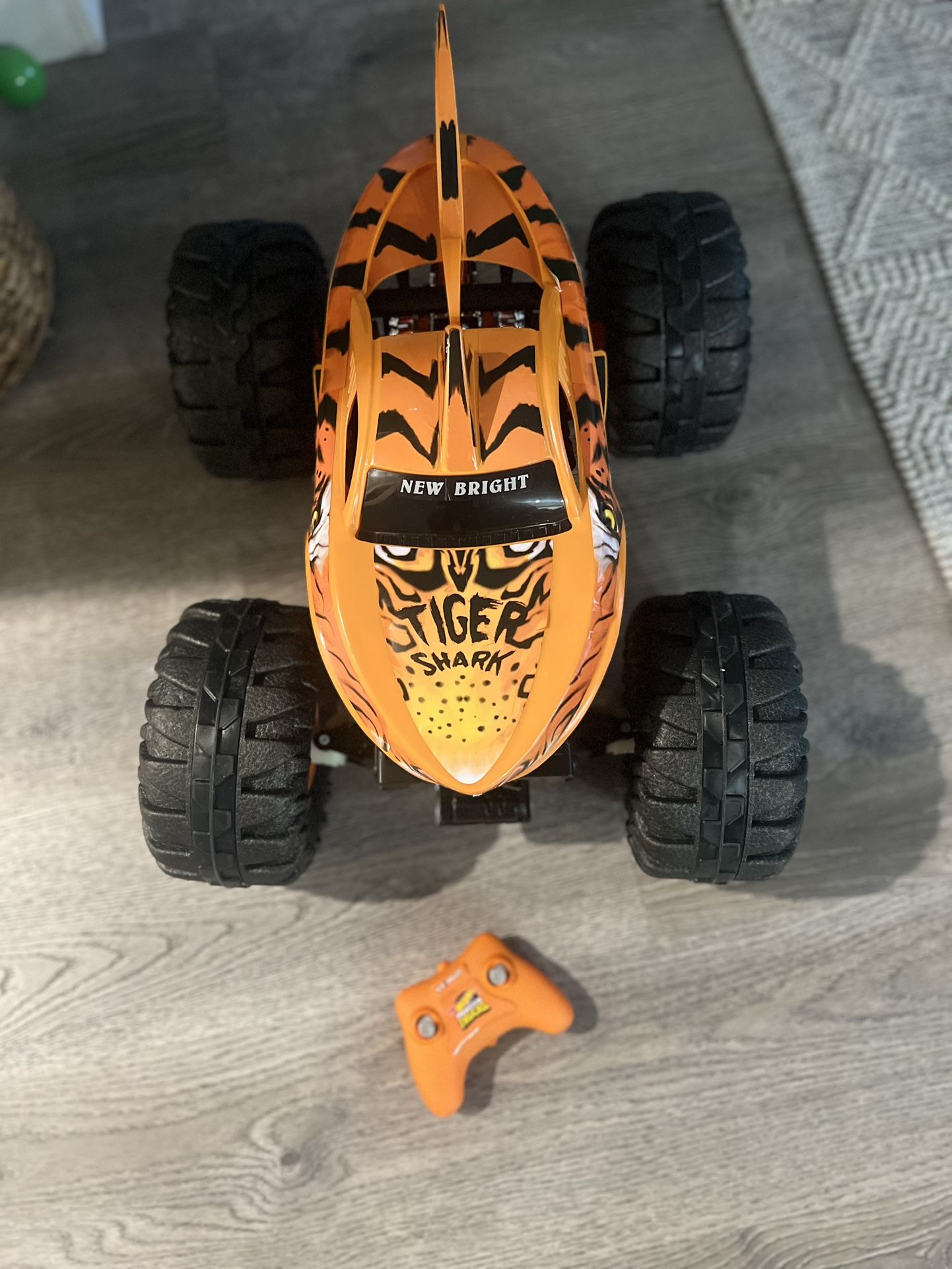 Monster Truck Control