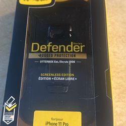 Like New iPhone 11 Pro Otterbox Defender Case