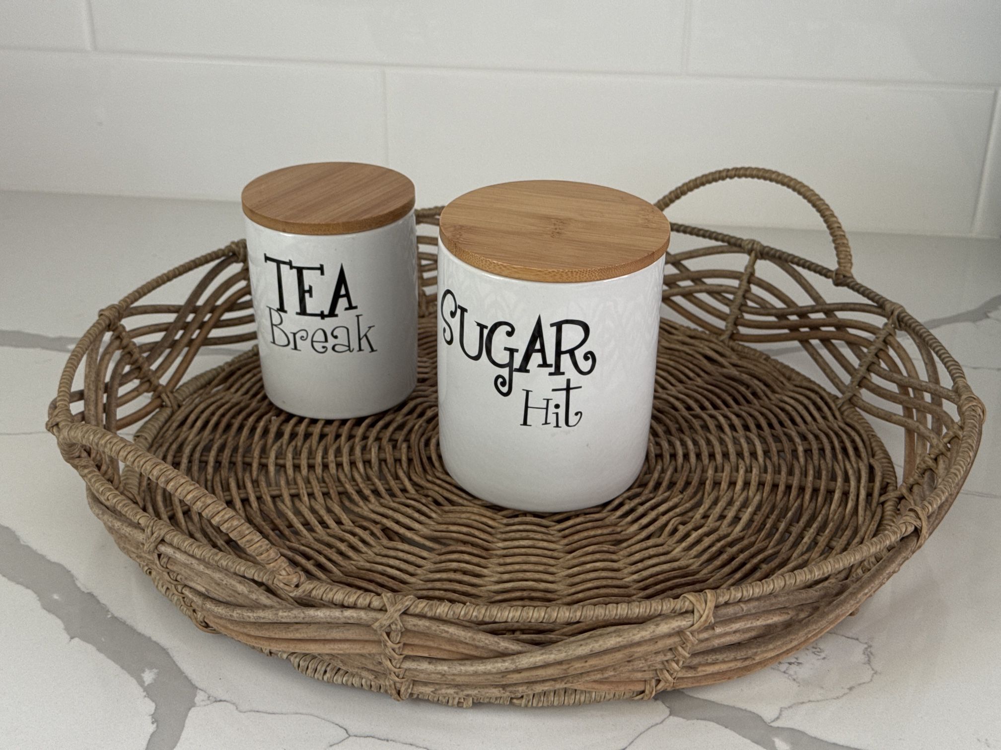 Round Wicker Tray