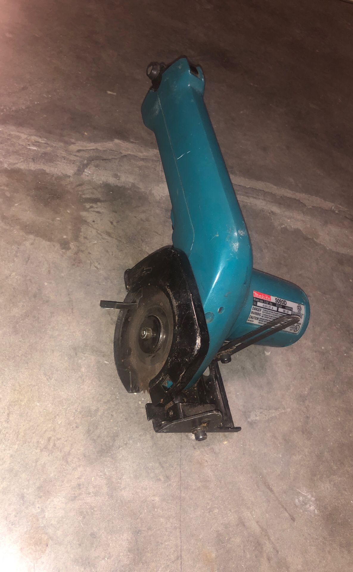 Makita saw