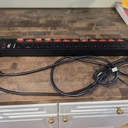 12 Outlet Power Strip