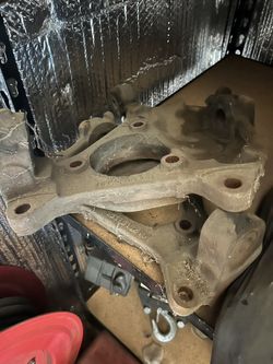 99-06 Silverado 1500 GMC Sierra 1500 2WD Steering Knuckle 
