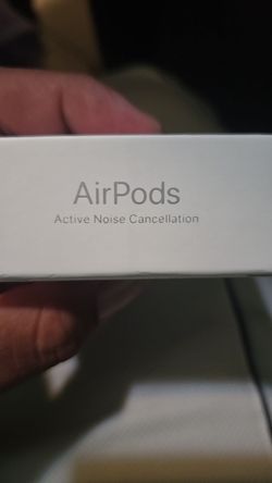 Airpods 4 with active noise cancellation