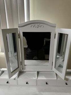 Vanity Table And Chair