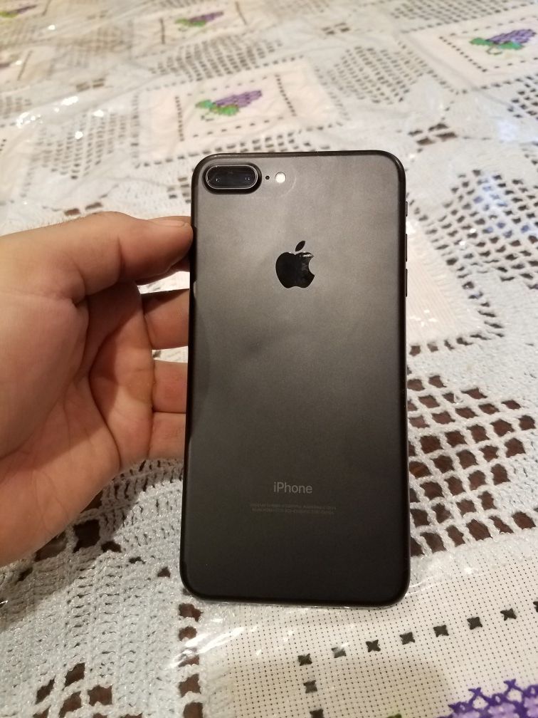 IPhone 7 plus black