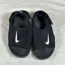 Nike Sunray Adjust 5 Kids Size 11C Black Hook And Loop Slip On Sandal AJ9076-001