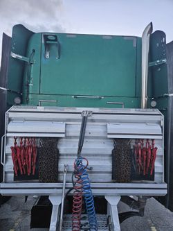 flatbed racket