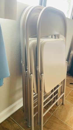 Set of 4 Brand-New Metal Folding Chairs