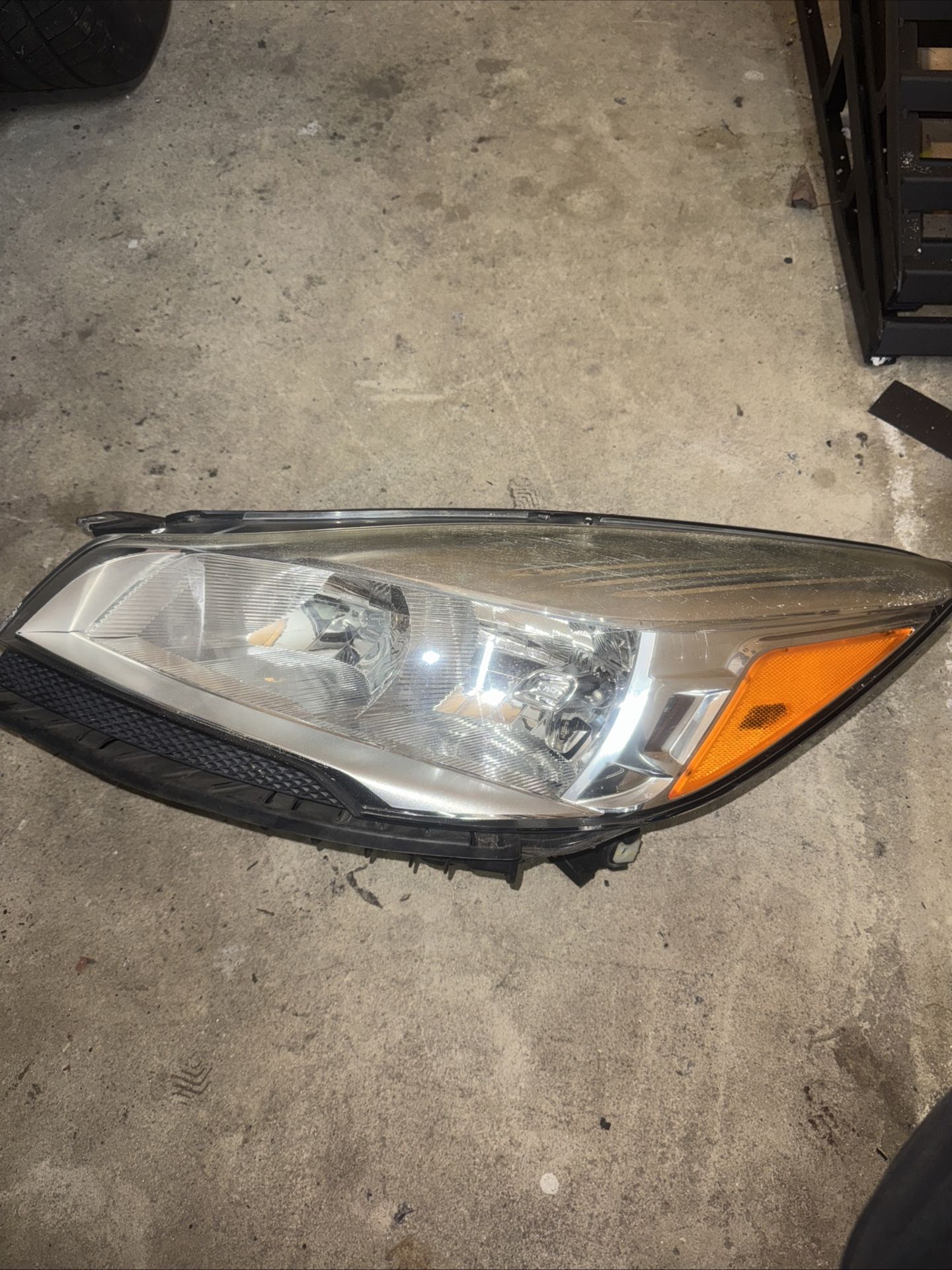 2013-16 Ford Escape Left Headlight