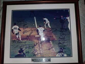 1986 NY METS AUTOGRAPHED Picture With COA 