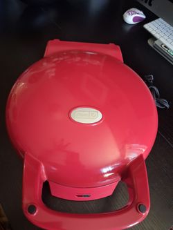Dash 12" pizza maker,and griddle