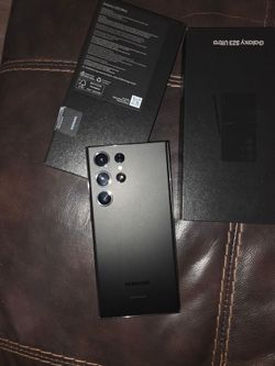 Galaxy S23 ULTRA  256GB IN MINT CONDITION,  UNLOCKED FOR ANY CARRIER,  USED WITH SPECTRUM