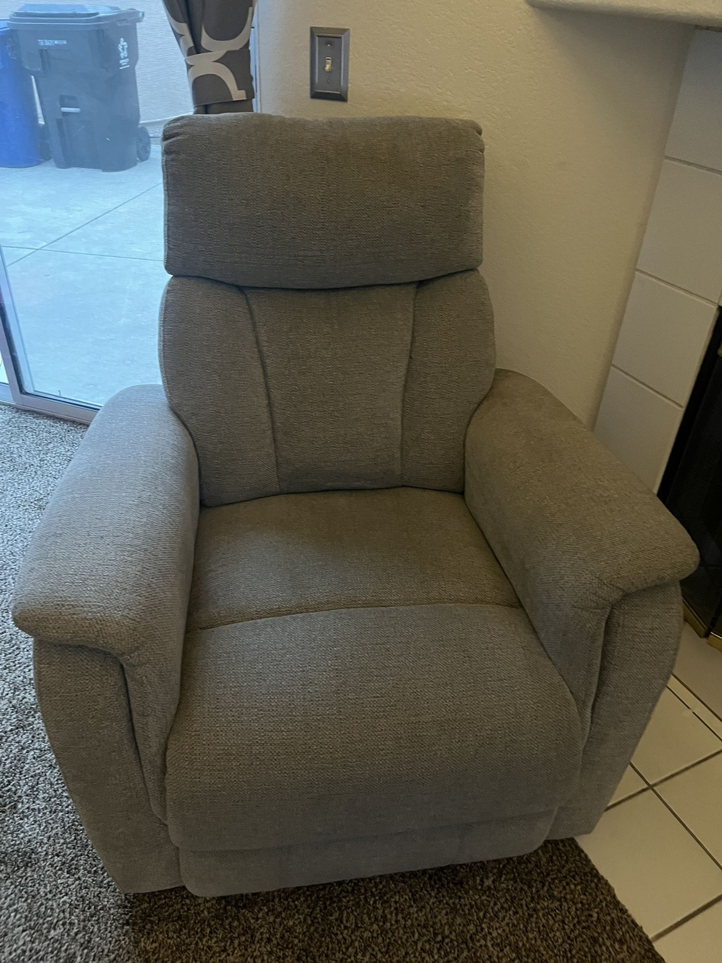 Recliner- Individual sofa Free