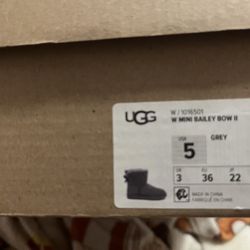 Mini Bailey Bow Uggs 