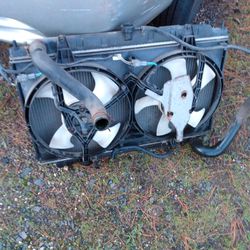 1999 Infinity I30 Radiator With Fans