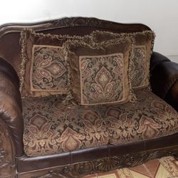 Sofa & Loveseat 