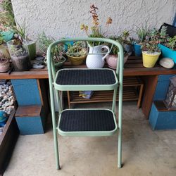 VINTAGE 1930 / 40'S STEP STOOL