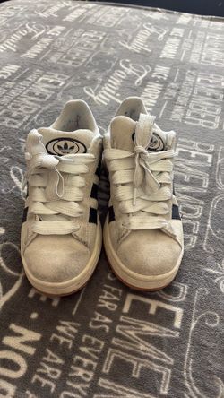 Adidas Campus size 8