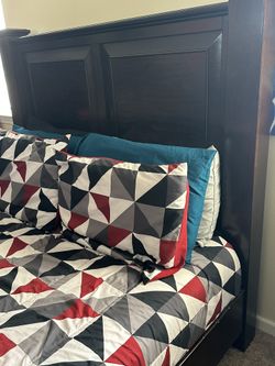 Bedroom Suite - Queen