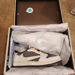 Jordan 1 Travis Reverse Mocha Size 9 