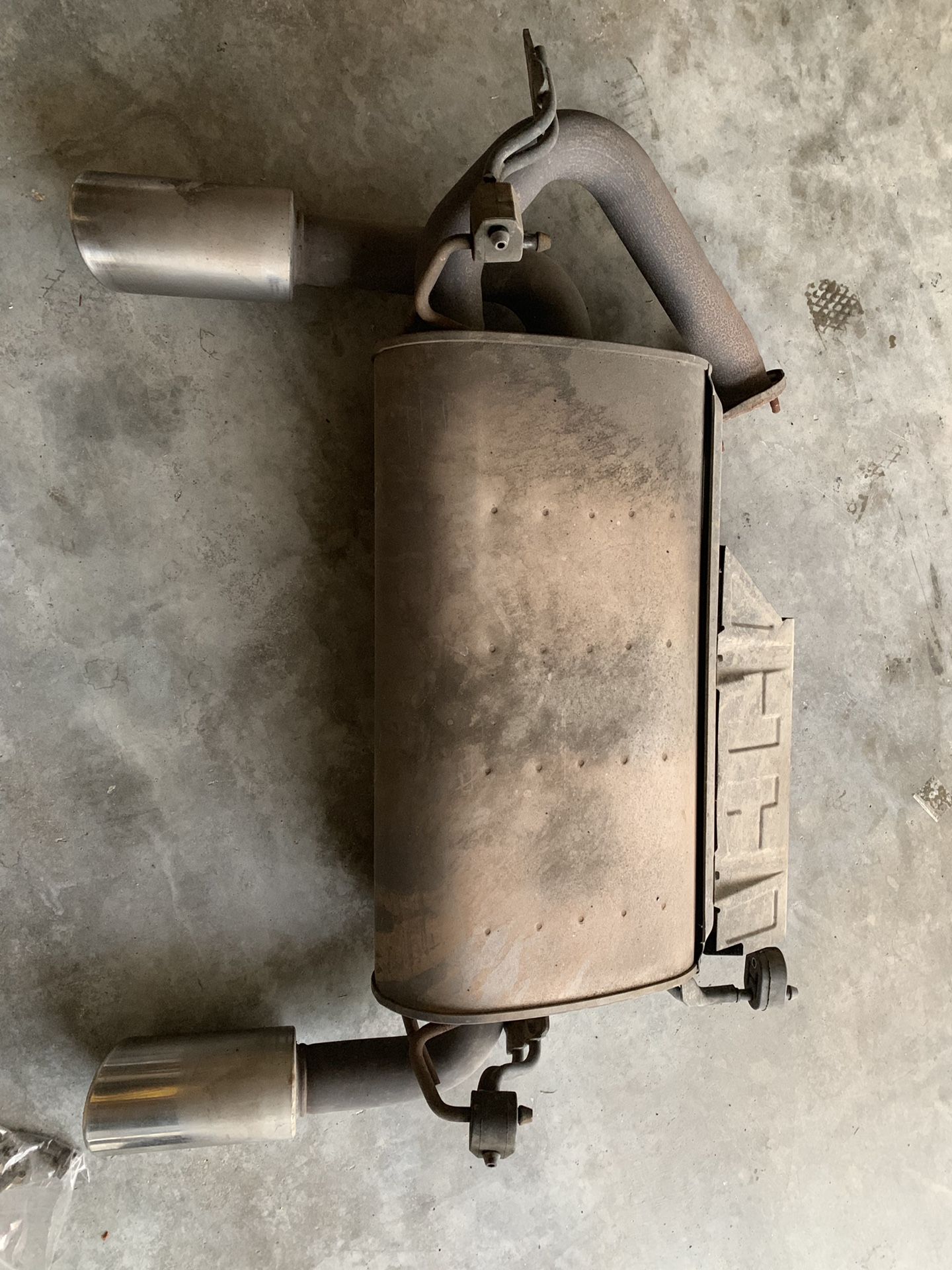 Infiniti fx35 muffler