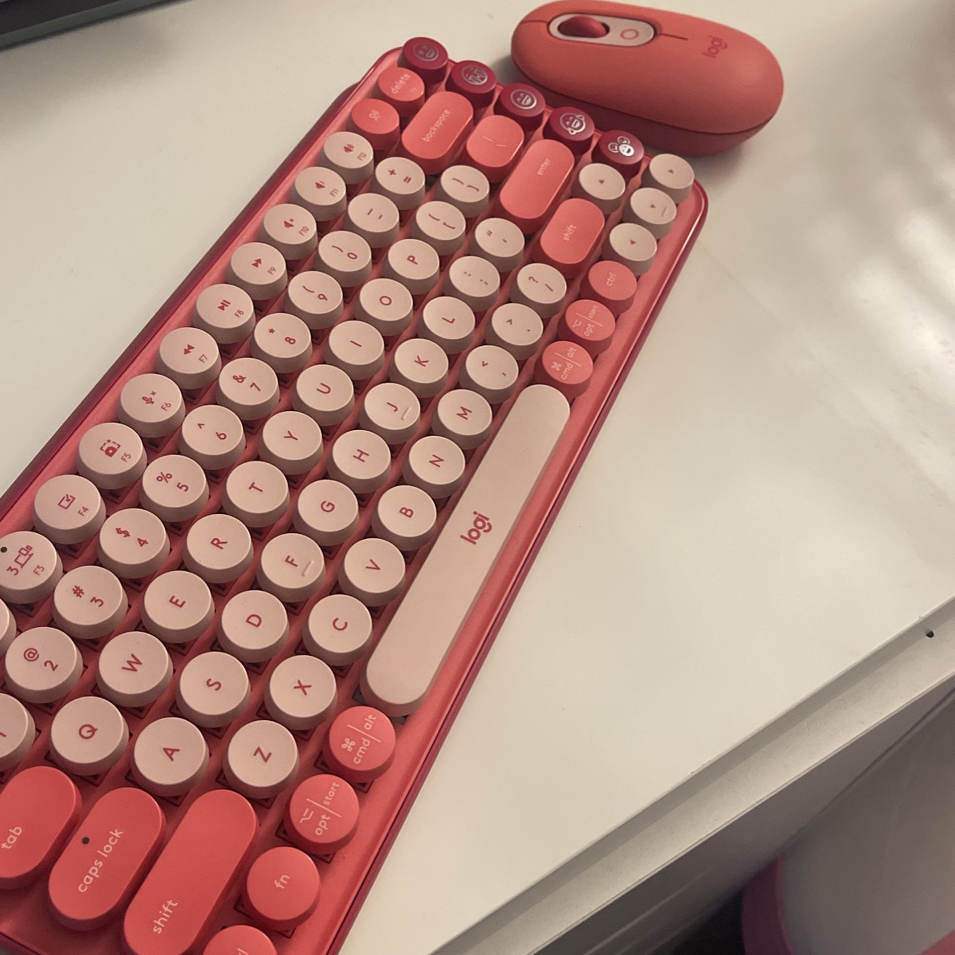 Logi Keyboard And Mouse