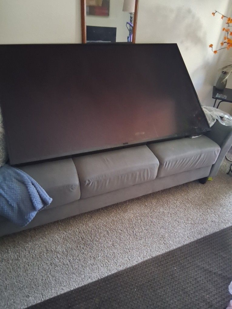 72 inch Tv
