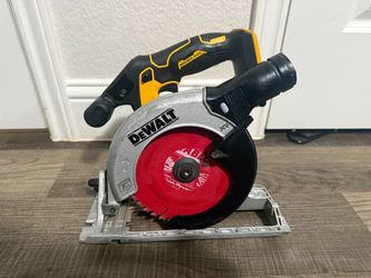 Dewalt XR circle saw 6 1/2