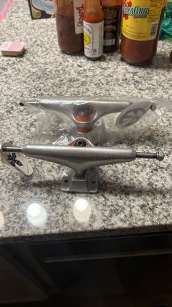 Grind King 6.0 skateboard trucks