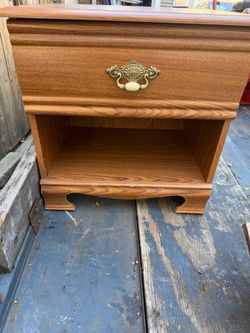 Wooden Night Stand, with Drawer and Lower shelf, 21w, 20 deep, 21 hi, $10